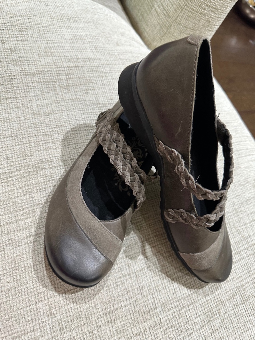 Aetrex Ada Mary Jane shoes